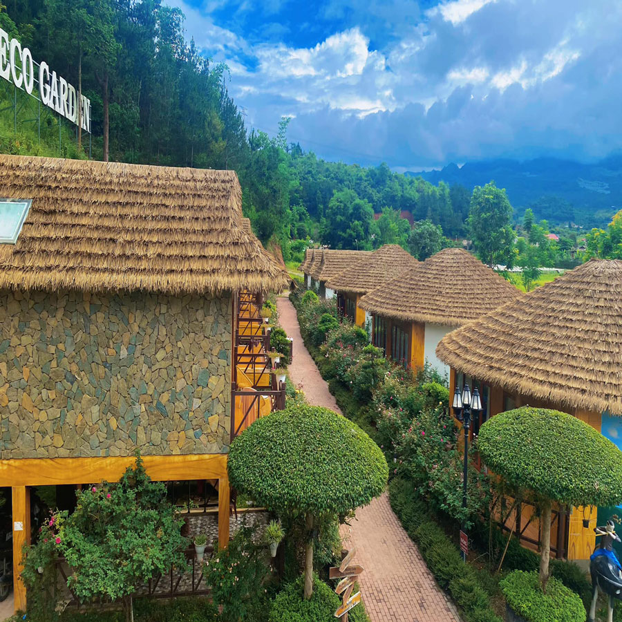 Khu nghỉ dưỡng Mộc Châu Eco với mái rơm nhân tạo và thiên nhiên xanh mát