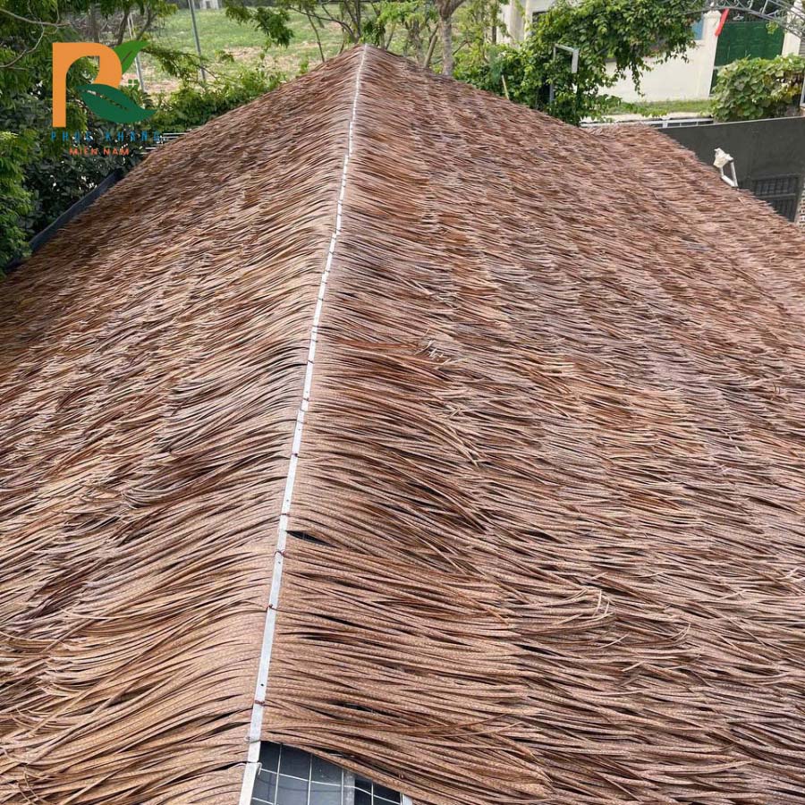 Thi công phẩn đỉnh mái