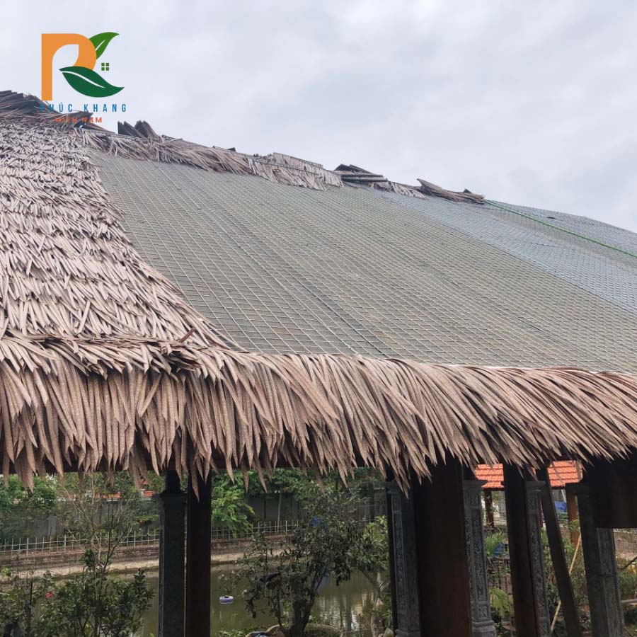 Thi công rơm nhân tạo từ phần diềm mái