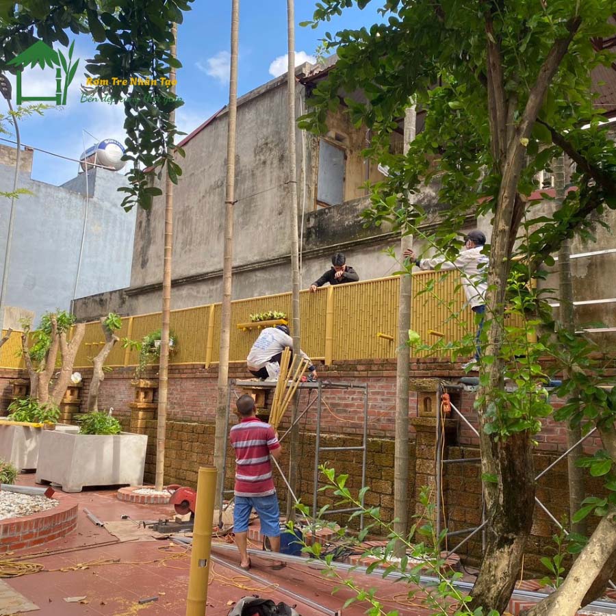 Thi công rào tre nhân tạo