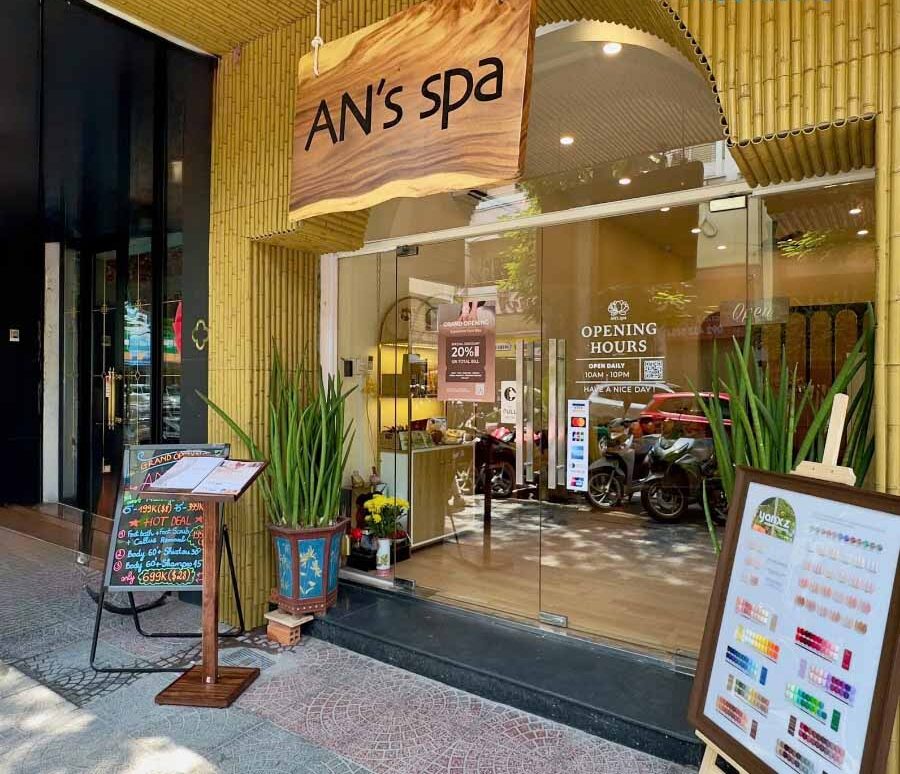 Tấm tre nhân tạo trang trí spa sang trọng